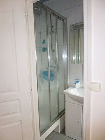 Location Appartement 1 pièce Meublé 24m² ISSY LES MOULINEAUX 92130 - Photo 4