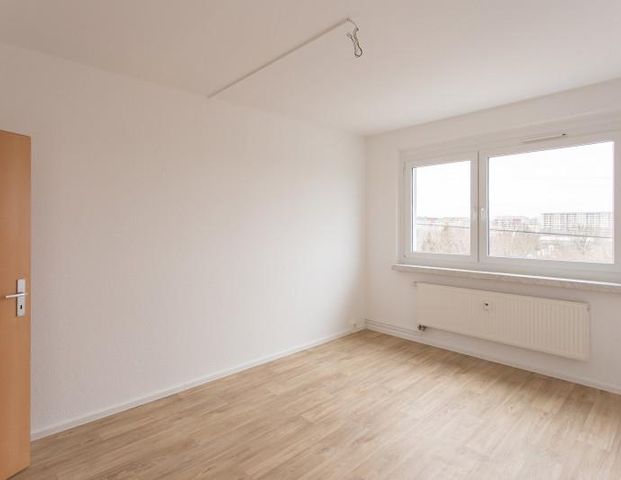 Angebot: 3-Raum-Whg./Küche mit Fenster! - Photo 1