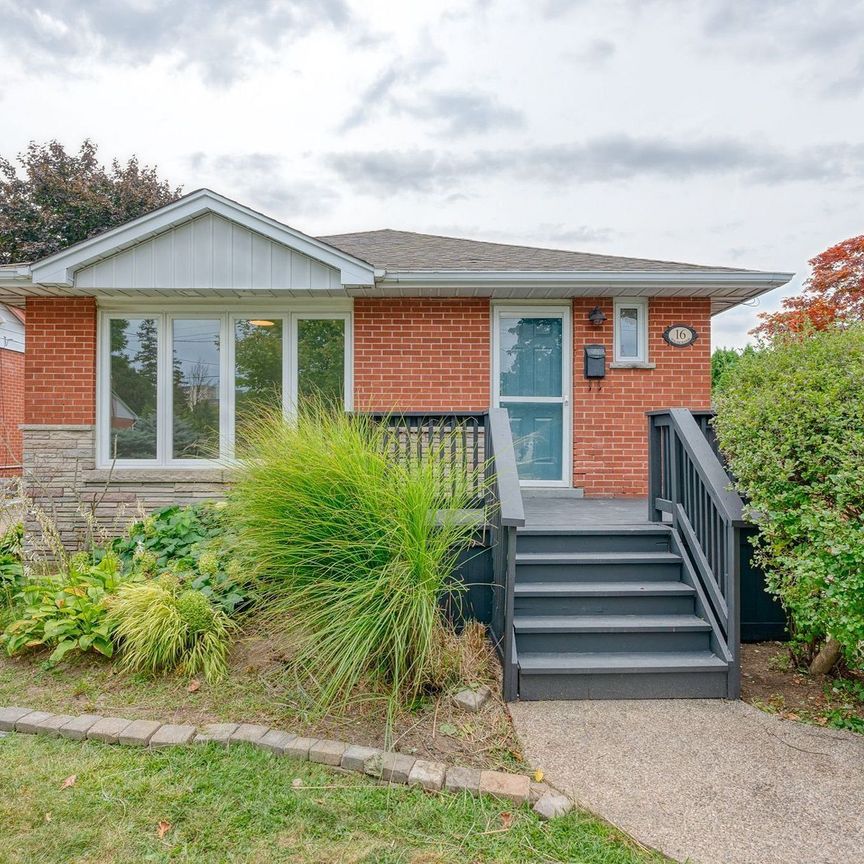 For Lease - 16 Wildewood Avenue Unit# Upper, Hamilton, Ontario - Photo 1