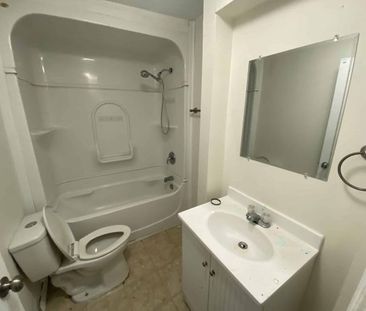 65 John St, Unit 2, Kingston ON - Photo 2