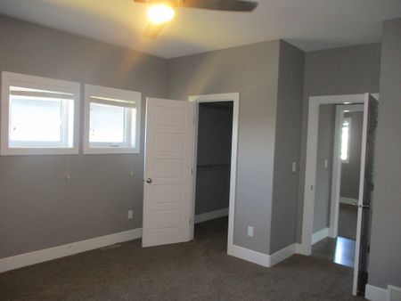 Main Floor Suite Located in Blackfalds!!! - Photo 3