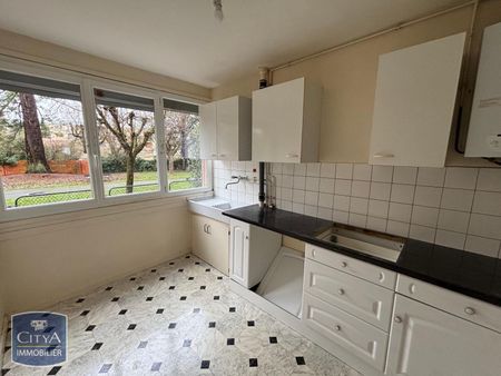 Location Appartement 3 pièces 64m² CHATEAUROUX 36000 - Photo 4