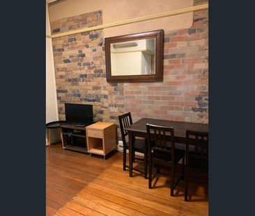 Spacious fully furnished apartment in CBD. Not to be missed! - Photo 2