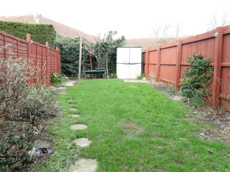 3 bedroom terraced house to rent - Photo 5