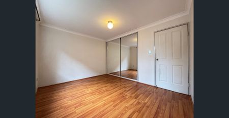Tightly held complex | Convenient location (Access from Milton Street side) - Photo 4