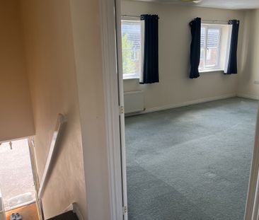 Two bed detached coach house, Cambridge - Photo 6