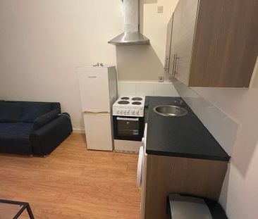 Flat , Unity House, Stuart Street, Luton - Photo 1