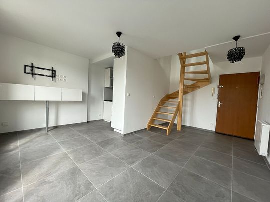 PROCHE GARE DE MELUN - F2 MEUBLÉ en DUPLEX 46 m2 avec box - Photo 1