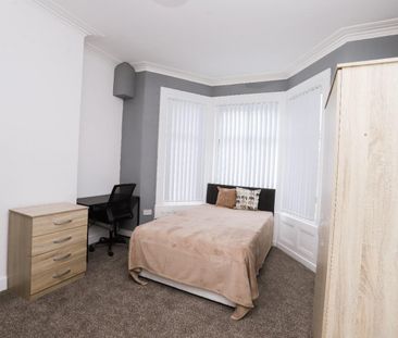 6 bedroom House To Let - Photo 6