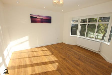 5 bedroom semi-detached house to rent - Photo 3