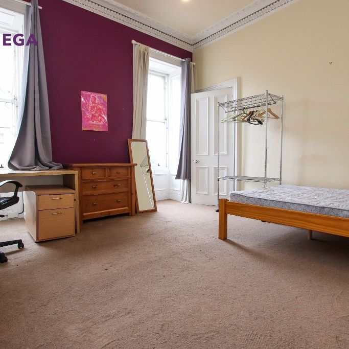 Marchmont Road - Photo 1