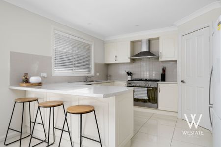 LOW MAINTENANCE WITH PARK VIEWS - Photo 3