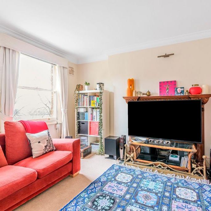 3 bedroom flat to rent - Photo 1