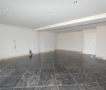 6 bedroom semi-detached house to rent - Photo 3