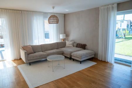 Moderne Erdgeschosswohnung mit Sauna & Garten - Photo 2