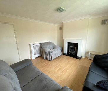 2 bedroom end of terrace house to rent - Photo 1