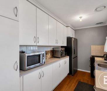 Well presented home in Convenient Location - Photo 6