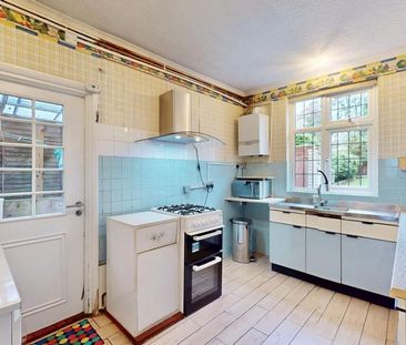 3 bedroom semi-detached house to rent - Photo 5