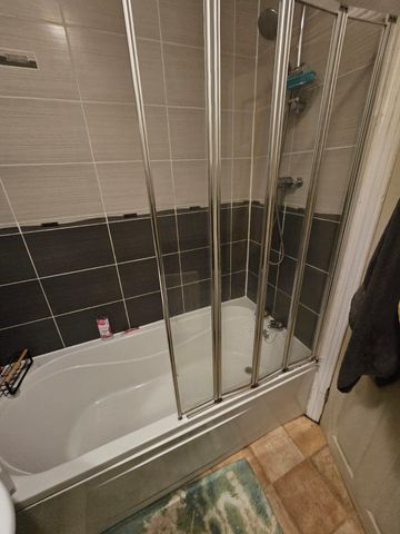 7 Bed - 48 Chestnut Avenue, Hyde Park, Leeds - LS6 1BA - Student - Photo 5