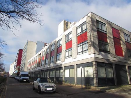 1 bedroom flat to rent - Photo 5