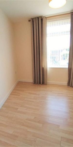 1 bedroom Flat To Let - Photo 1