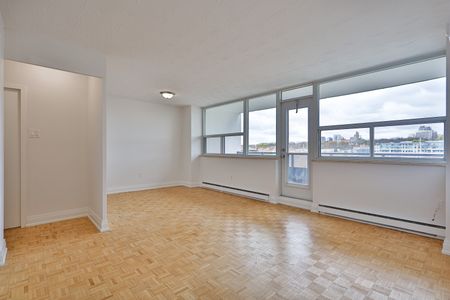 Bachelor Unit A - Photo 2