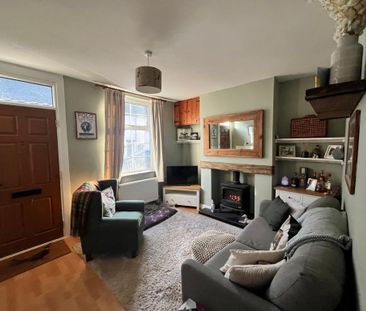 2 bedroom terraced house to rent - Photo 3