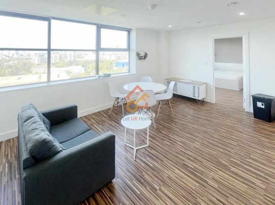 2 bedroom flat to rent - Photo 1