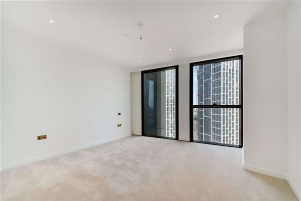 An exceptional three bedroom apartment in One Thames City. - Photo 1