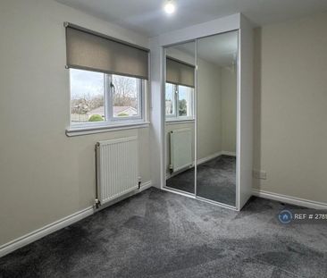 3 bedroom end of terrace house to rent - Photo 6