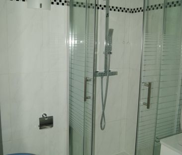 Appartement 2,5 pièces au 4ème étag - Photo 2