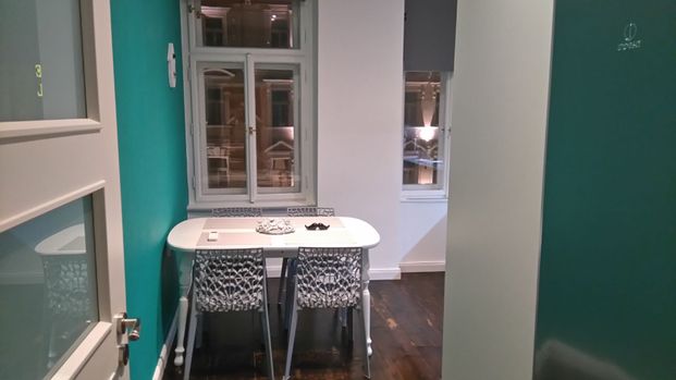 Pronájem bytu 3+1 • 85 m² bez realitkyLegerova, Praha - Nové Město - Photo 1