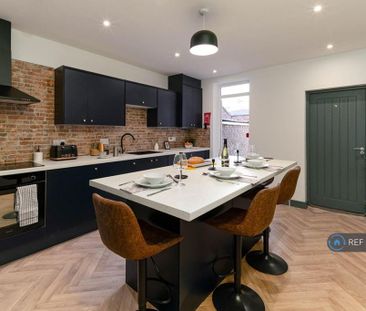 £845 pcm (ensuite and kitchenette) in shared house : £845 per month - Photo 6