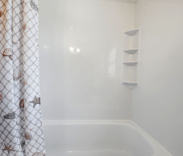 For Lease - 20 Delrex Boulevard, Halton Hills, Ontario - Photo 6