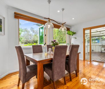 Charming Family Home - Photo 3