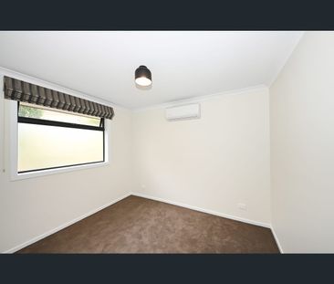 12a Oak Hill Road, Mount Waverley, Vic 3149 - Photo 5