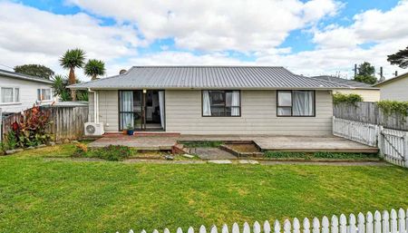 PAPAKURA, 3 BEDROOMS - Photo 5