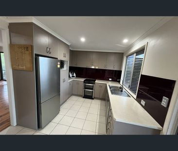 5 Nimbin Court, Everton Hills, Qld 4053 - Photo 3