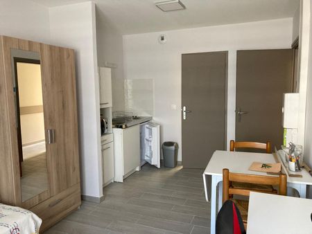 Location Appartement 1 pièce 18m² VALENCE 26000 - Photo 2