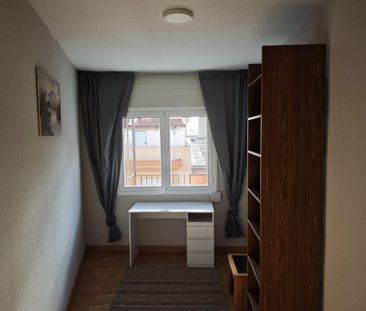 Piso de alquiler en Calle Jaime Segarra, 61, Carolinas Altas - Photo 3