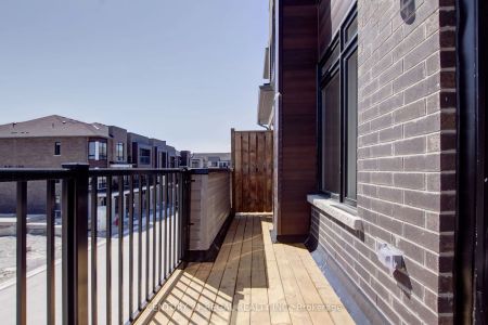 Condo Townhouse For Lease | N9195068 - Photo 5