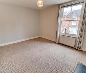 2 bedroom end of terrace house to rent - Photo 6