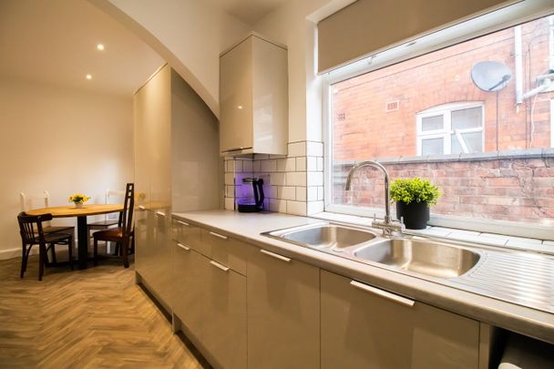 Studio Flat, Fosse Road South, LE3 - Photo 1