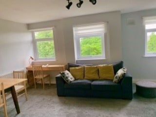 2 Bed Flat, Melmerby Court, M5 - Photo 4