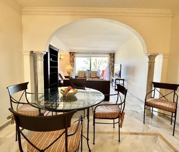 2 Bedroom Apartment For Rent in Nueva Andalucía, Málaga - Photo 4