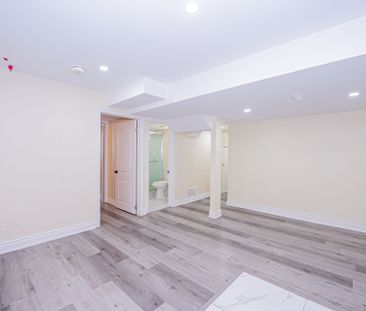 For Lease - 19 Boat Street, Brampton, Ontario - Photo 5