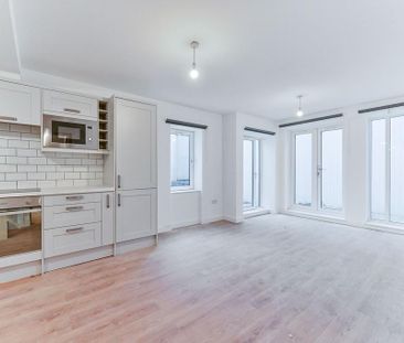 5 bedroom flat to rent - Photo 4