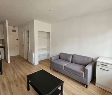 Location Appartement 1 pièce 24m² AIX EN PROVENCE 13100 - Photo 2