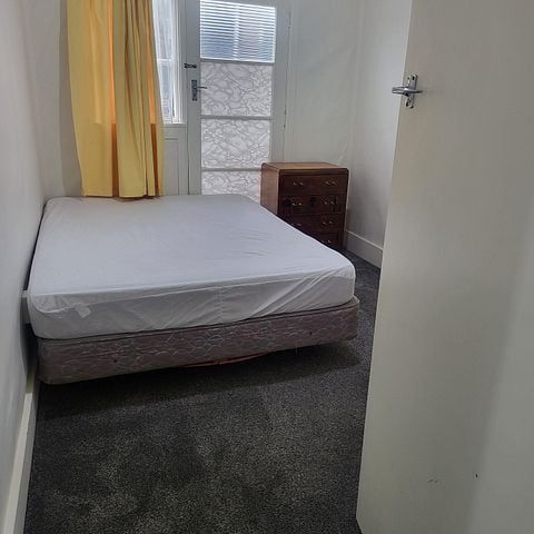 Charming 2BR Flat in Georgetown! - Photo 1