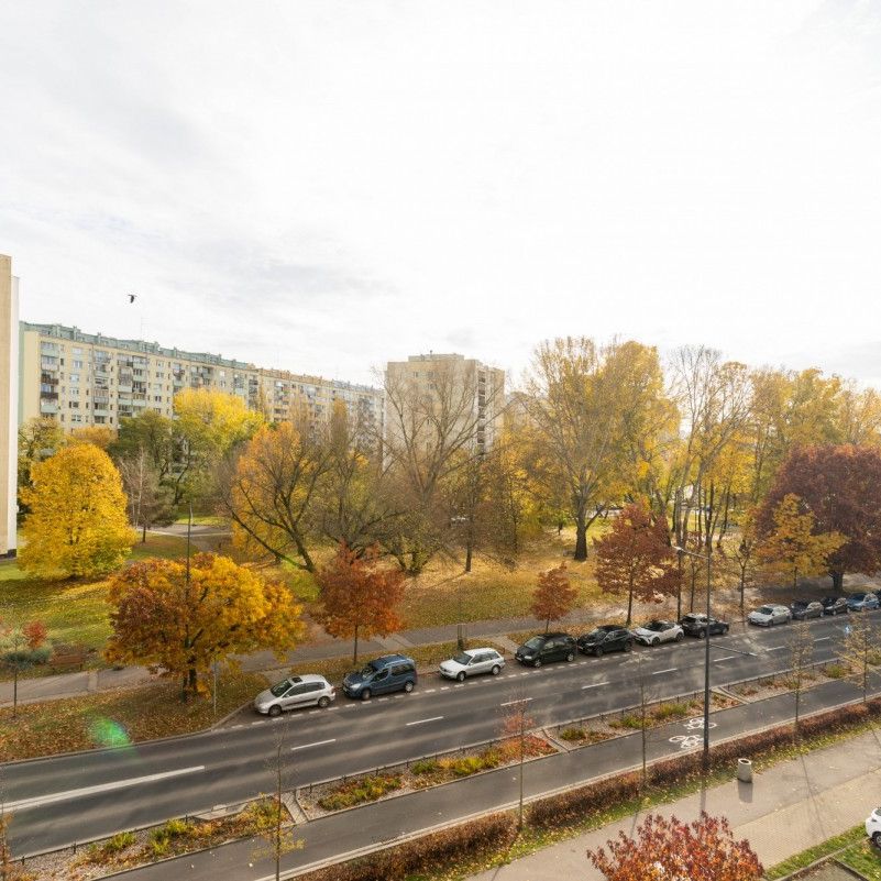 Ładny apartament, 2 balkony, garderoba, Metro - Фото 1